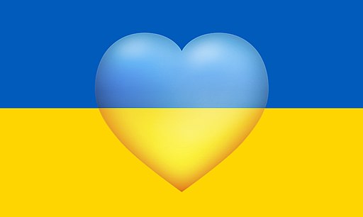 Ukrainische Fahne mit Herz in den Landesfarben Blau-Gelb