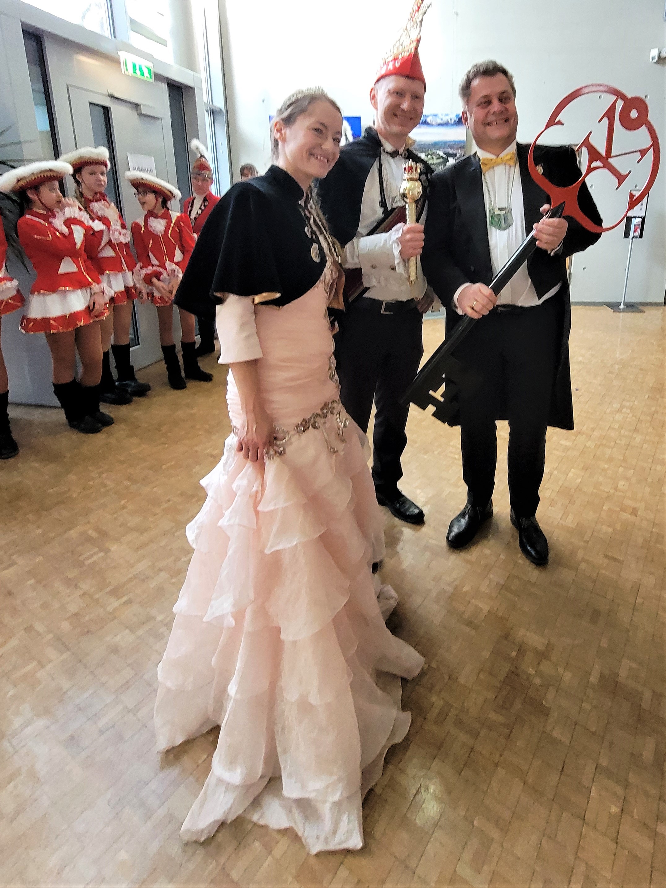 Prinzenpaar 2024 gibt OB Thomas Schubert den Rathausschlüssel zurück