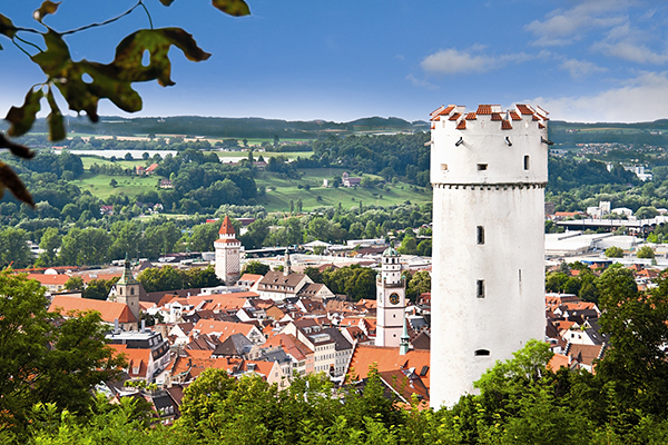 Blick über Ravensburg mit Turm "Mehlsack" im Vordergrund